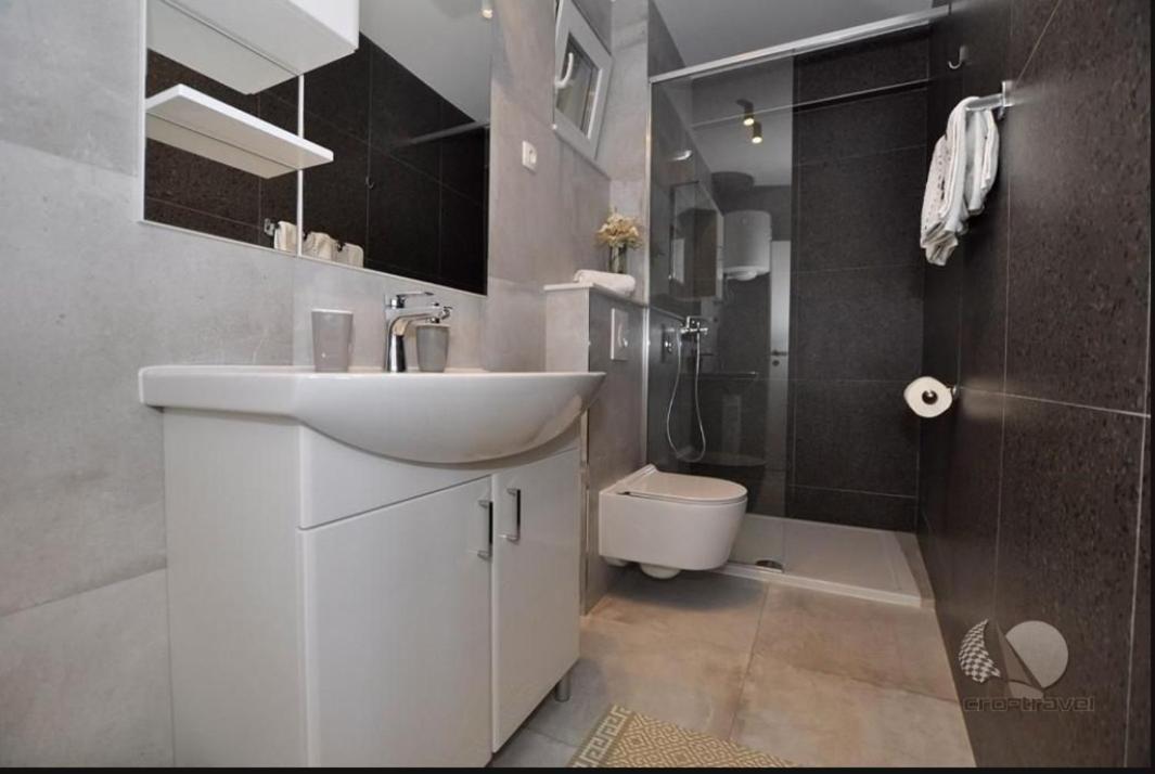 Apartmani Miranda Drasnice Bagian luar foto